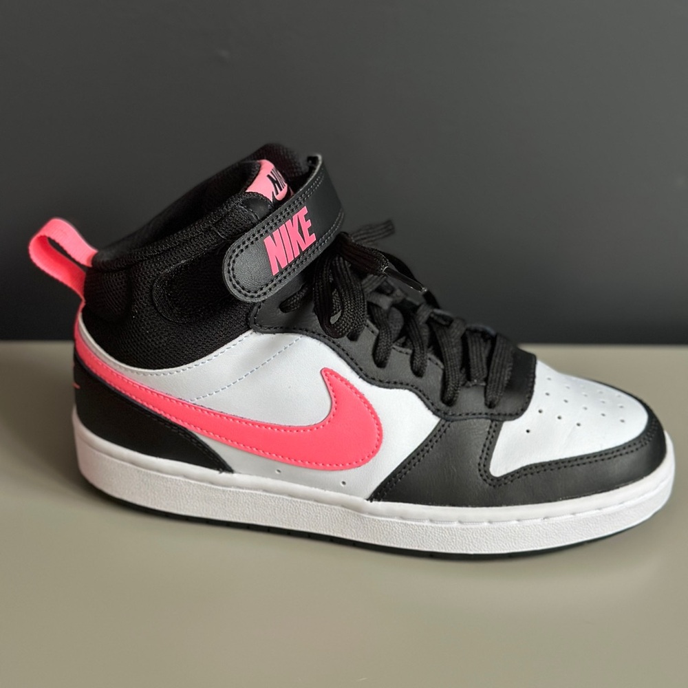 Nike Kids' Black and Pink Sneakers 5.5Y Court Borough Mid